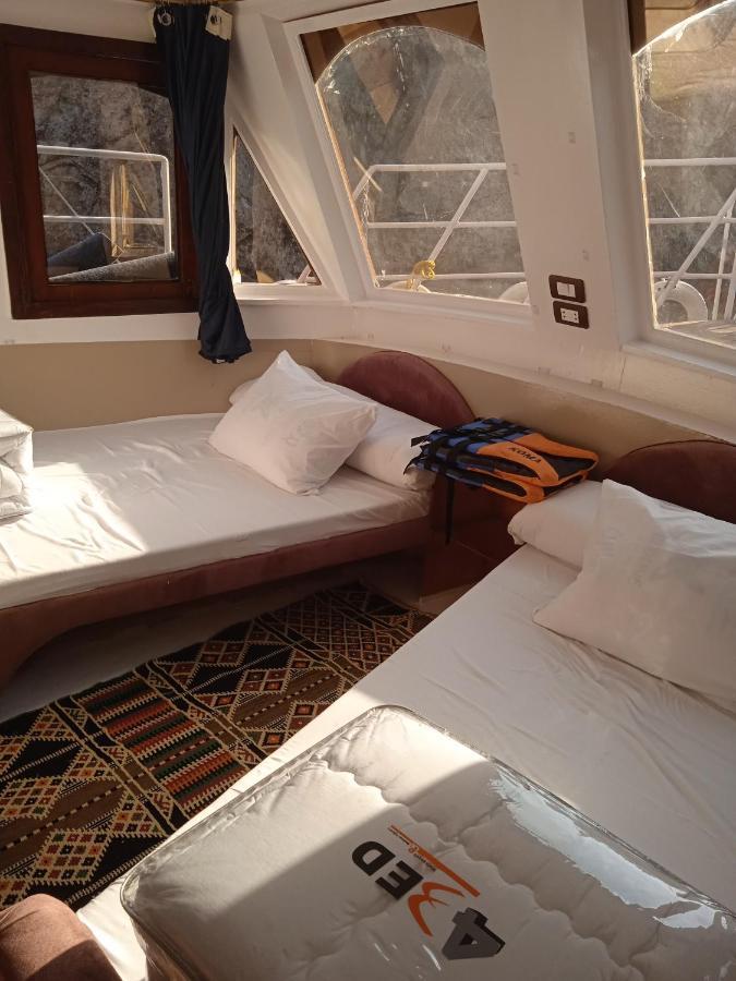 Houseboat Hotel And Nile Cruises Zainoba Assuão Exterior foto